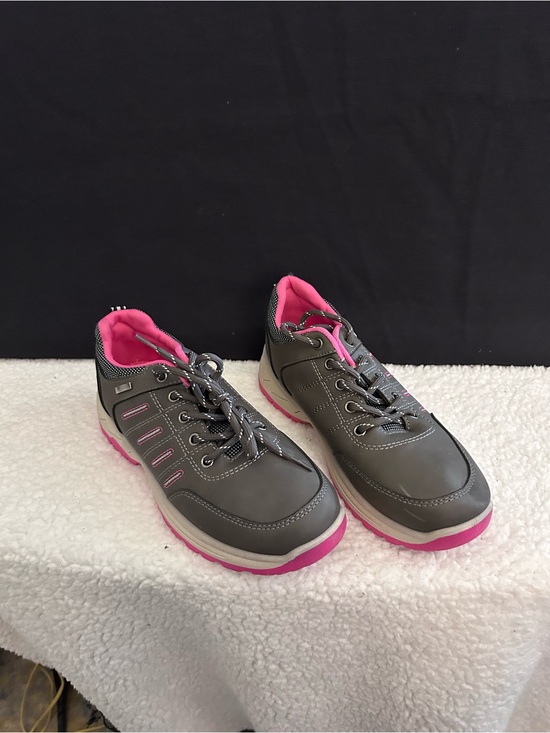 Shoes - Women’s Gray and Pink Casual Sneakers